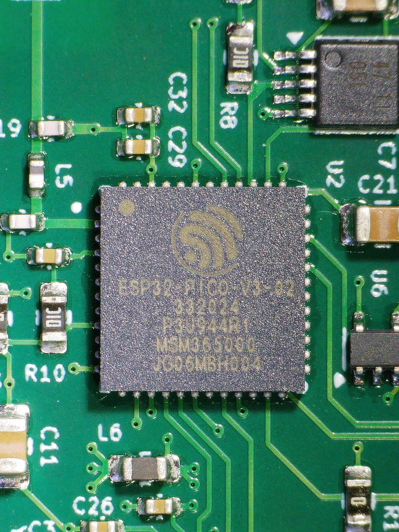ESP32 PICO microcontroller on JamFinder PCB
